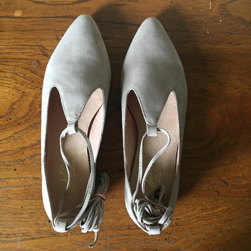 NIB SEYCHELLES 'Hive' Suede Taupe Flat with Ankle Tie